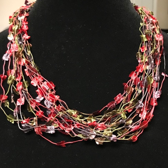 🎉 NWOT FABRIC MULTI STRAND NECKLACE 🎉 - Picture 3 of 6